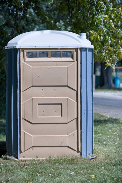 Best Portable restroom trailer rental  in Lake St Louis, MO